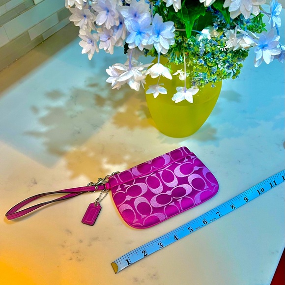COACH Signature C Jacquard Wristlet with Leather Step and Trim in Purple - Picture 5 of 12